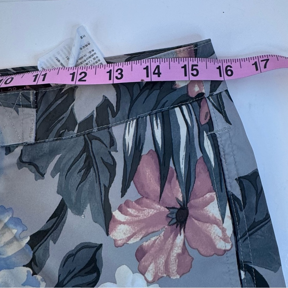 Abercrombie & Fitch Men’s Floral Swim Trunks Board Shorts Gray Pink Blue Size 28 - Picture 9 of 14